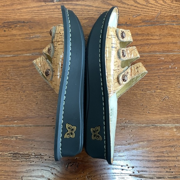 Alegria Fiona Sandals Women’s Patent Leather Tan Cork Print Platform Size 38 - Picture 4 of 14